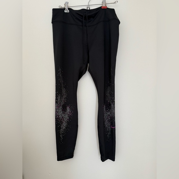 Nike Pants - Nike Black Leggings with Glitter Accents
